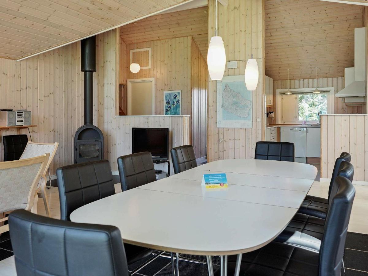 12 Person Holiday Home In Aakirkeby Vester Somarken Zewnętrze zdjęcie