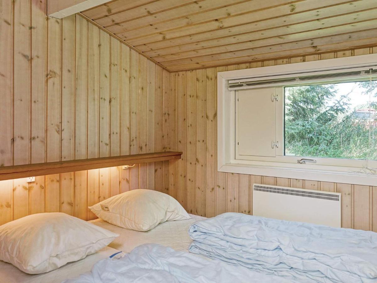 12 Person Holiday Home In Aakirkeby Vester Somarken Zewnętrze zdjęcie
