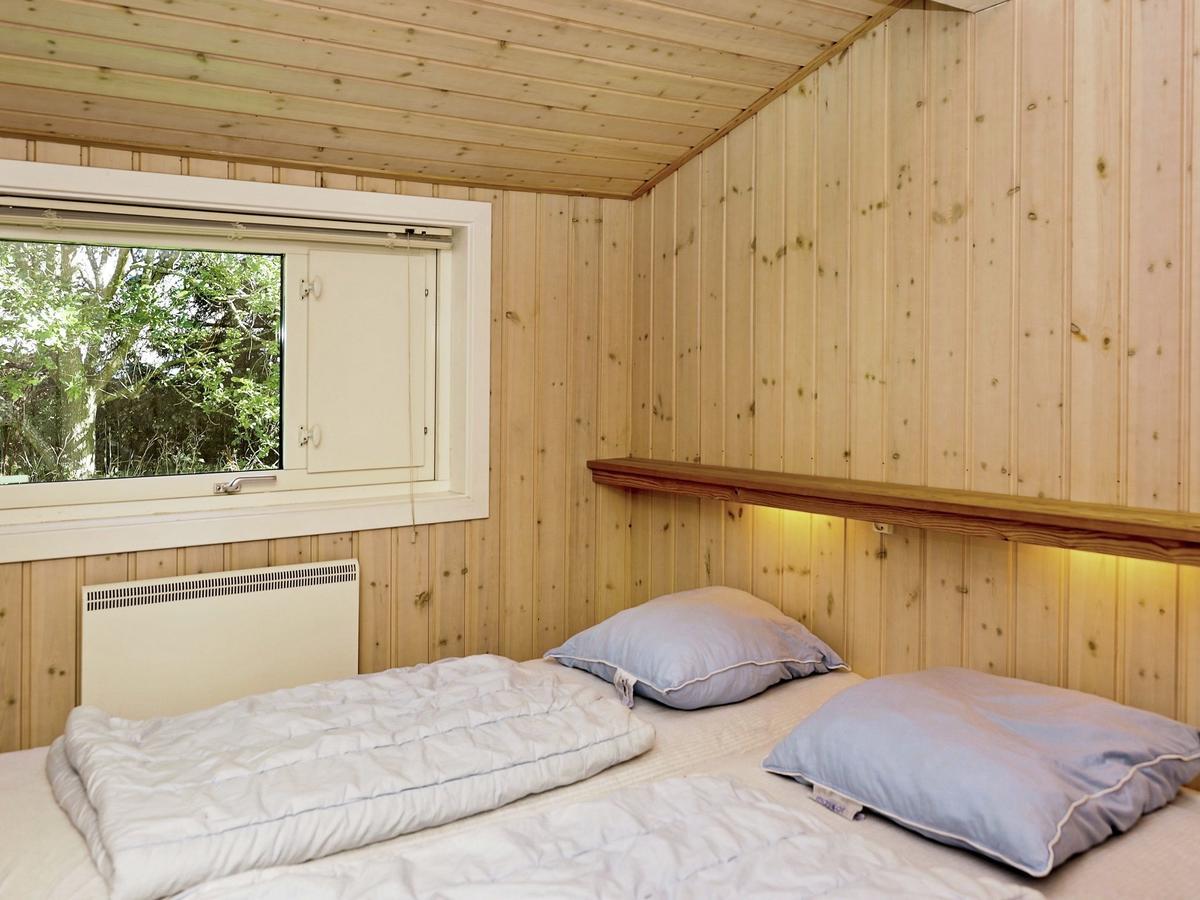 12 Person Holiday Home In Aakirkeby Vester Somarken Zewnętrze zdjęcie